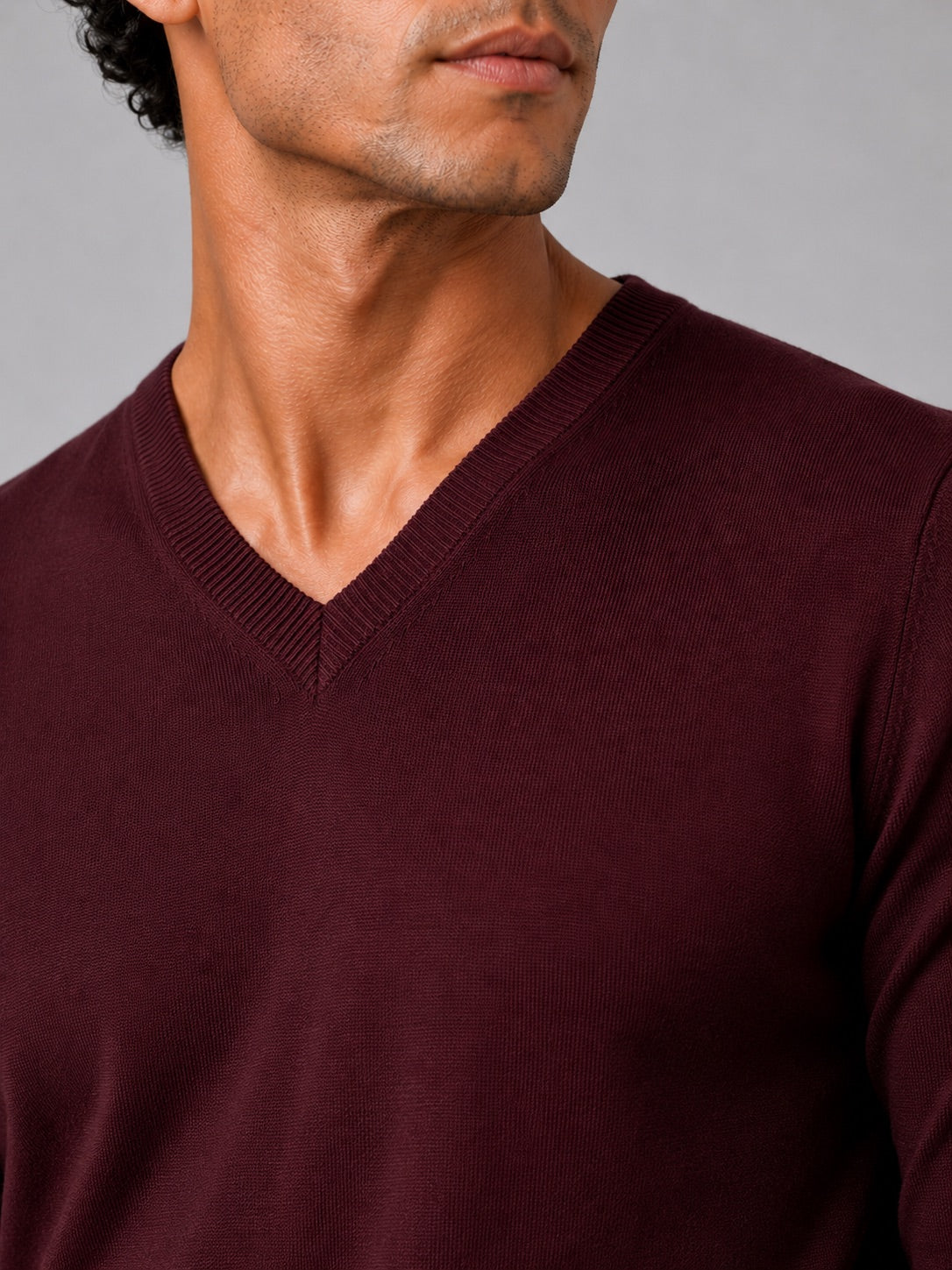 Men’s V-Neck Knit Jumper Slim Fit Long Sleeve Lightweight Autumn Pullover for Business Casual and Everyday Wear