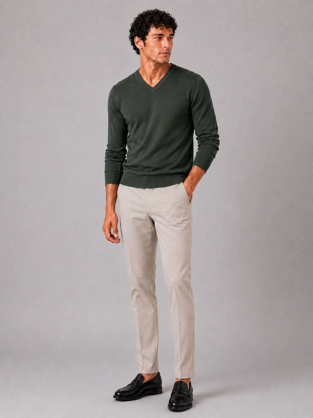 Men’s V-Neck Knit Jumper Slim Fit Long Sleeve Lightweight Autumn Pullover for Business Casual and Everyday Wear