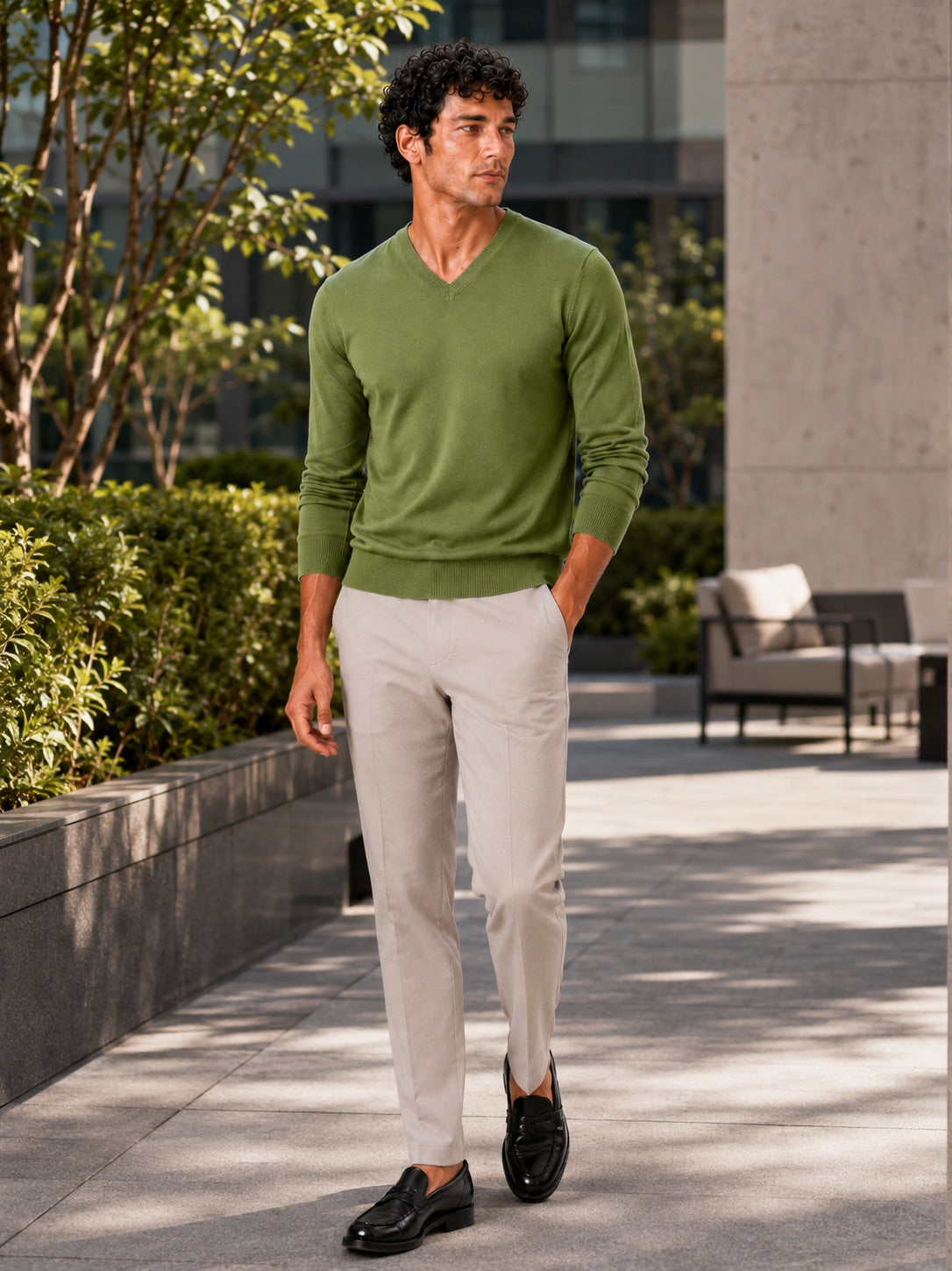 Men’s V-Neck Knit Jumper Slim Fit Long Sleeve Lightweight Autumn Pullover for Business Casual and Everyday Wear