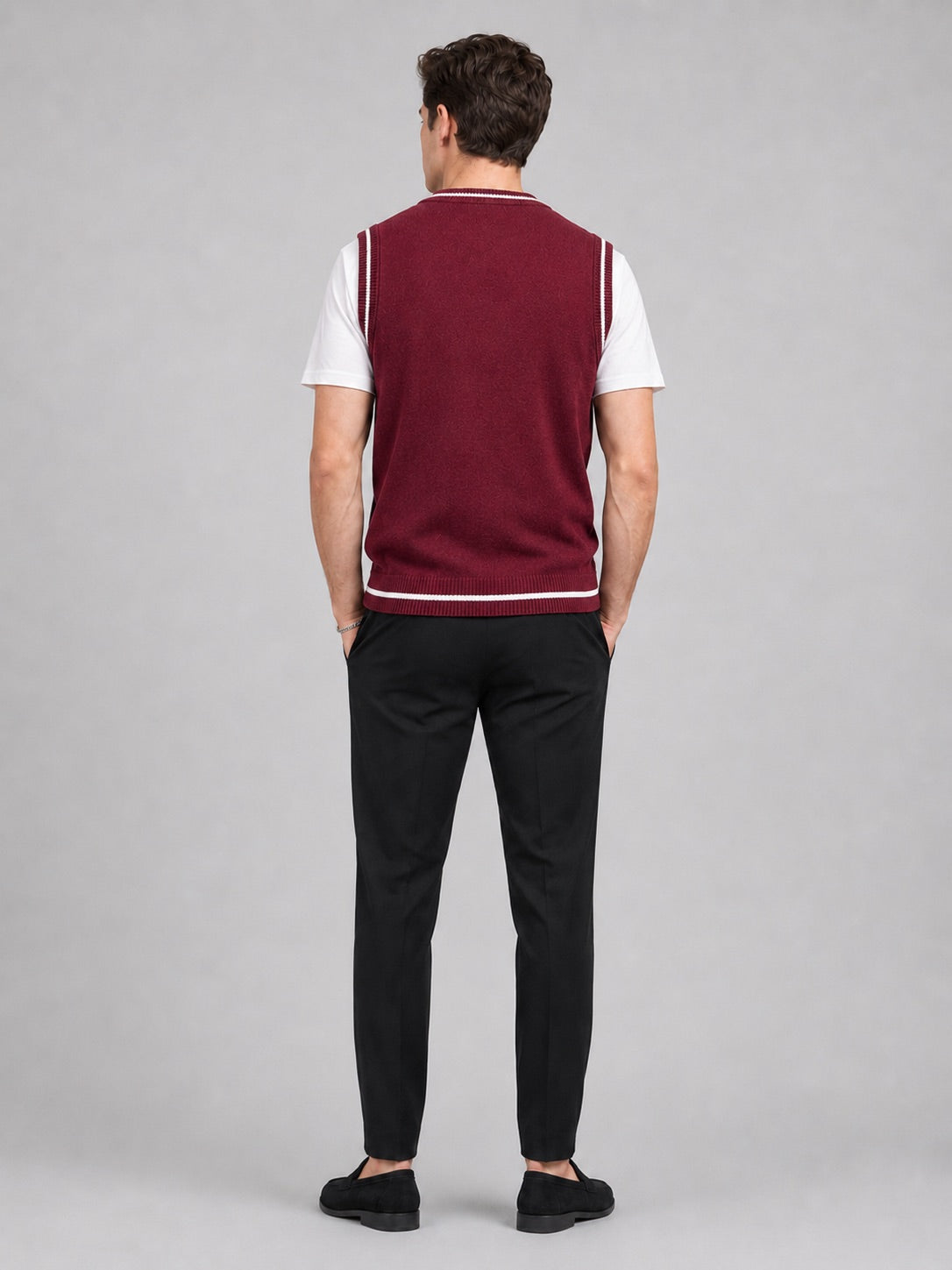 Men’s Sleeveless Jumper V-Neck Slim Fit Patchwork Knit Autumn Winter Layer for Business Casual and Everyday Wear