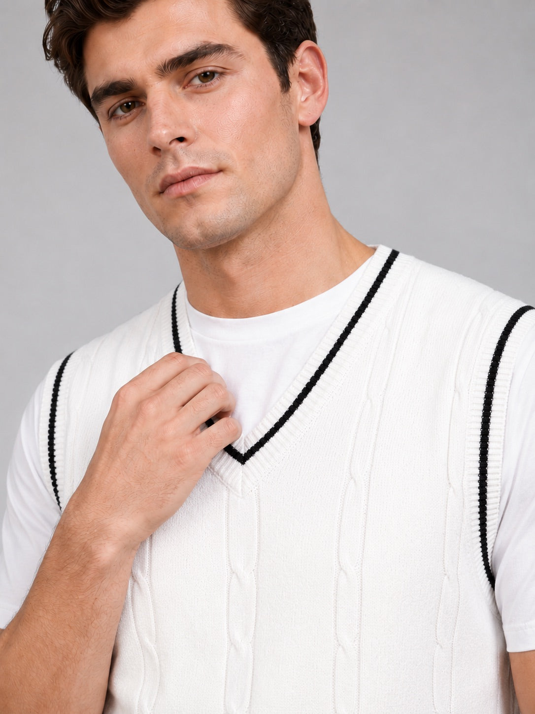 Men’s Sleeveless Jumper V-Neck Slim Fit Patchwork Knit Autumn Winter Layer for Business Casual and Everyday Wear