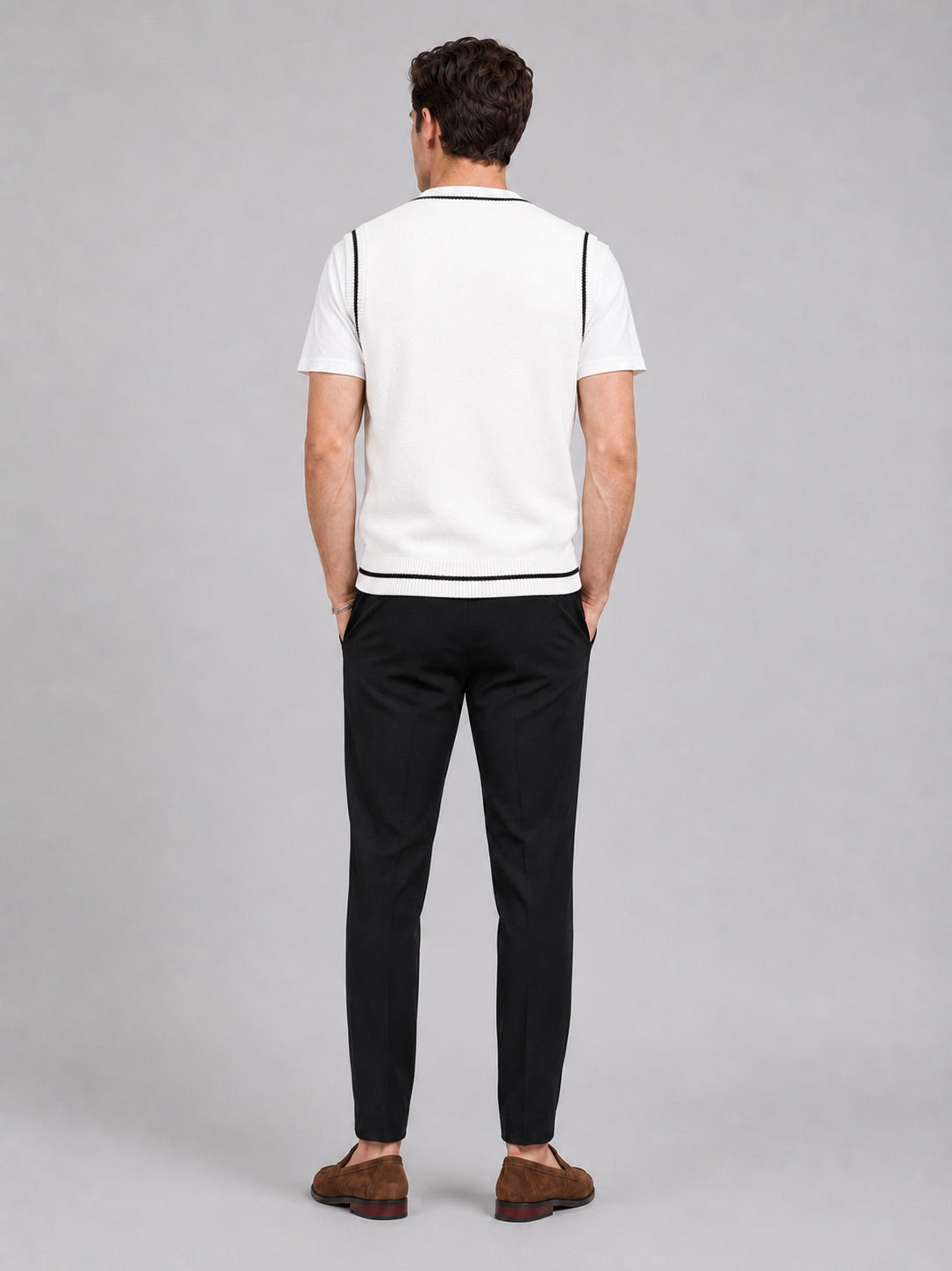 Men’s Sleeveless Jumper V-Neck Slim Fit Patchwork Knit Autumn Winter Layer for Business Casual and Everyday Wear