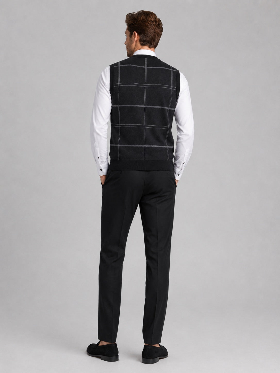 Men’s V-Neck Sleeveless Jumper Diamond Cable Knit Warm Autumn Winter Pullover for Business Casual and Everyday Wear