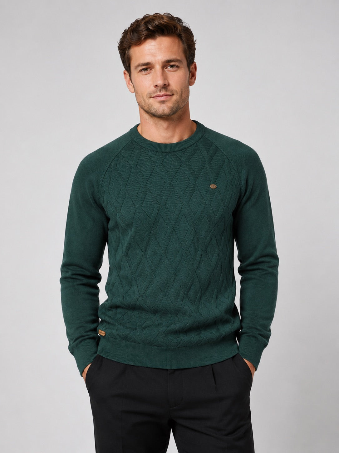 Men’s Argyle Jumper Crewneck Long Sleeve Knit Warm Winter Pullover for Business Casual and Everyday Wear