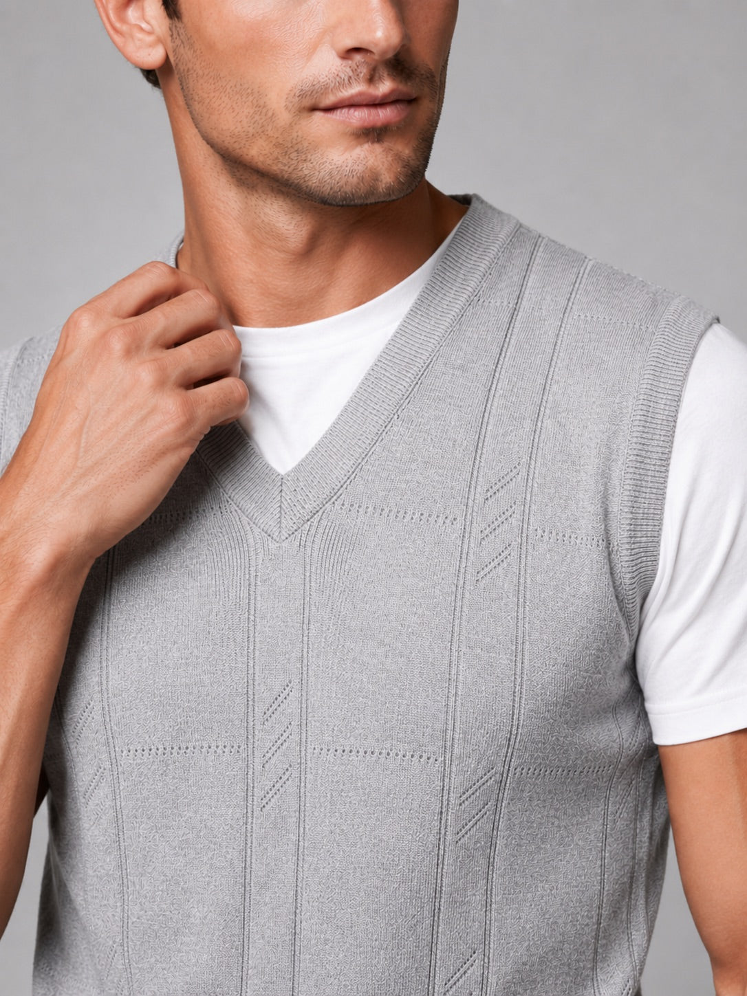 Men’s Sleeveless Jumper V-Neck Solid Colour Sleeveless Knit Autumn Winter Layer for Business Casual and Everyday Wear