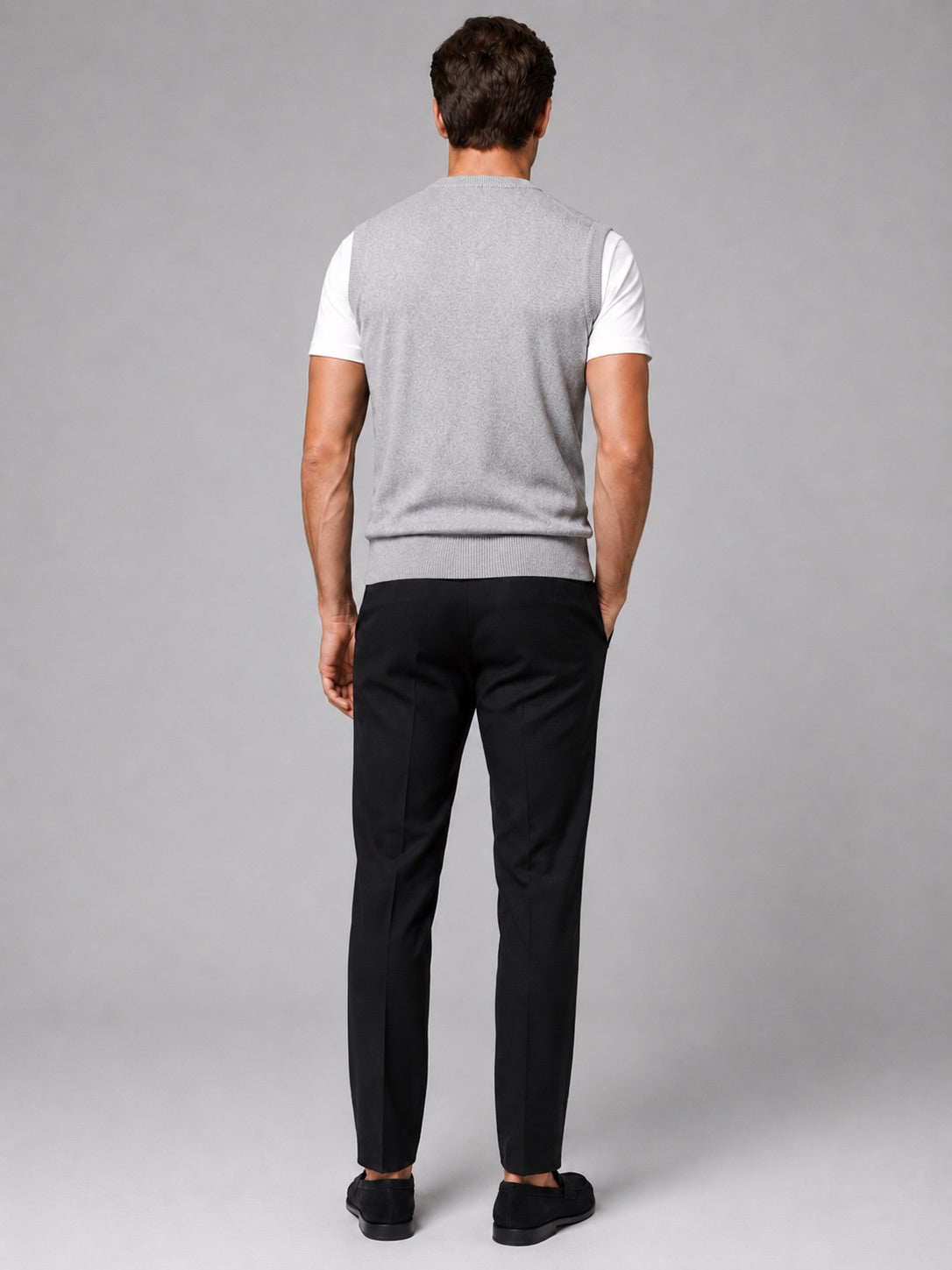 Men’s Sleeveless Jumper V-Neck Solid Colour Sleeveless Knit Autumn Winter Layer for Business Casual and Everyday Wear