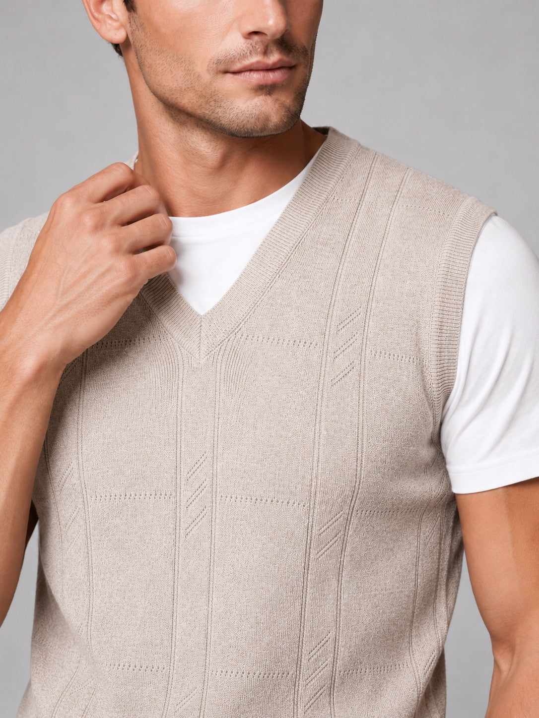 Men’s Sleeveless Jumper V-Neck Solid Colour Sleeveless Knit Autumn Winter Layer for Business Casual and Everyday Wear