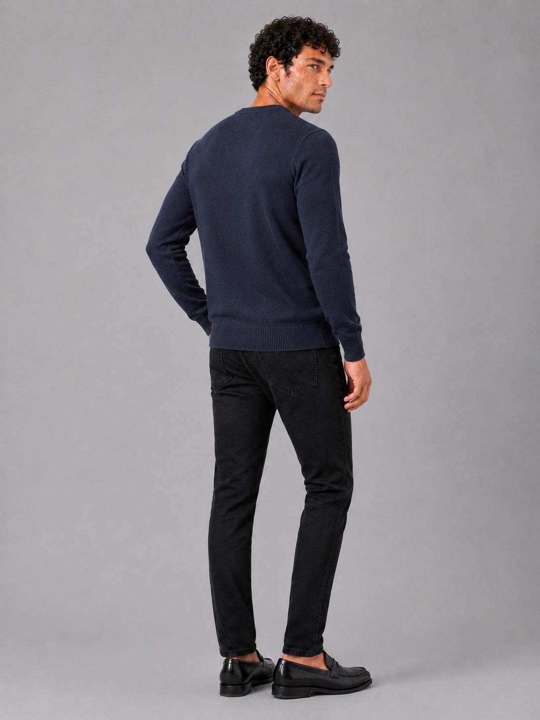 Men’s Crew Neck Knit Jumper Long Sleeve Soft Lightweight Autumn Pullover for Business Casual and Everyday Wear