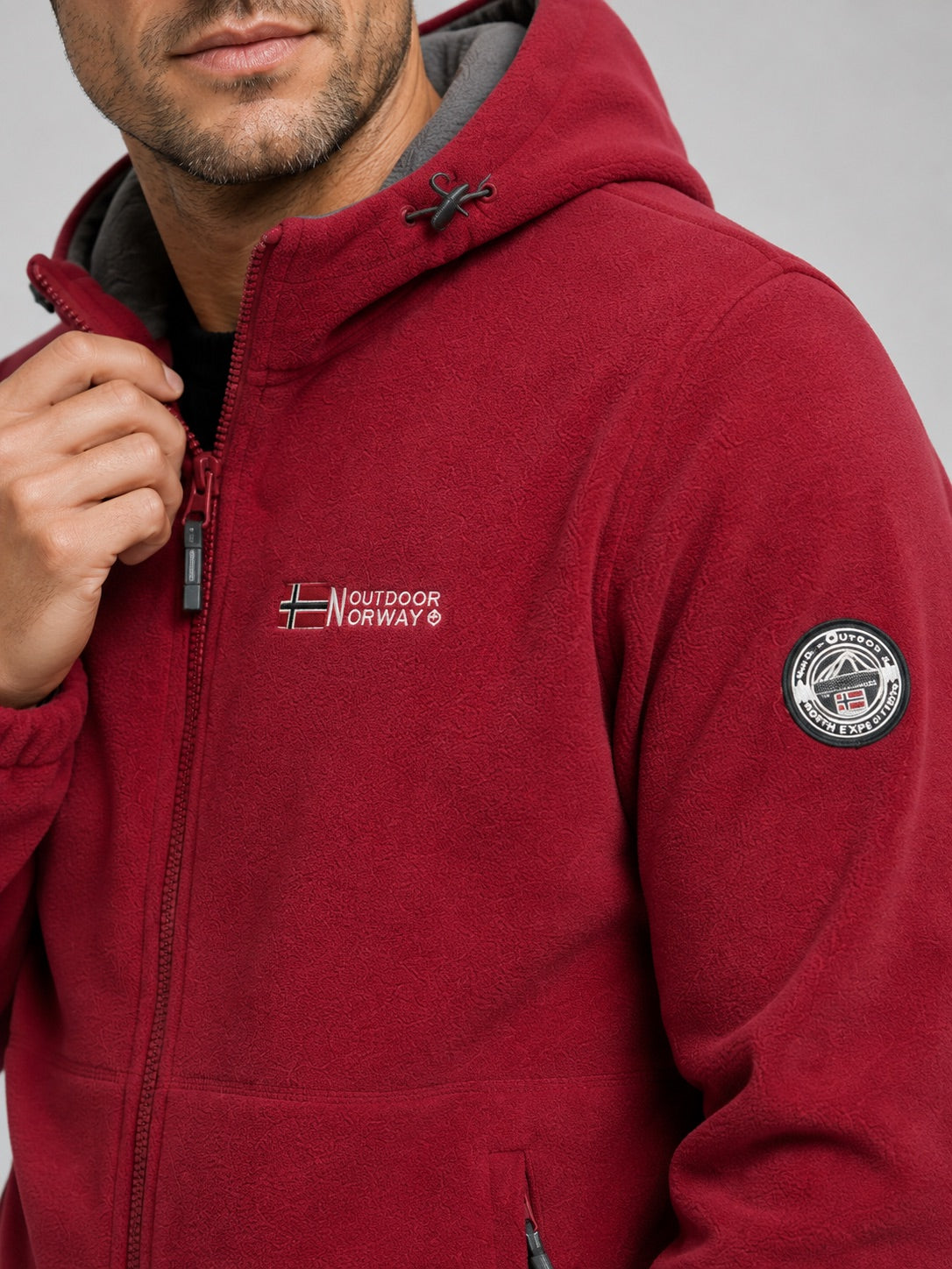 Men’s Hooded Fleece Jacket Windproof Thick Warm Winter Jacket for Hiking and Outdoor Wear