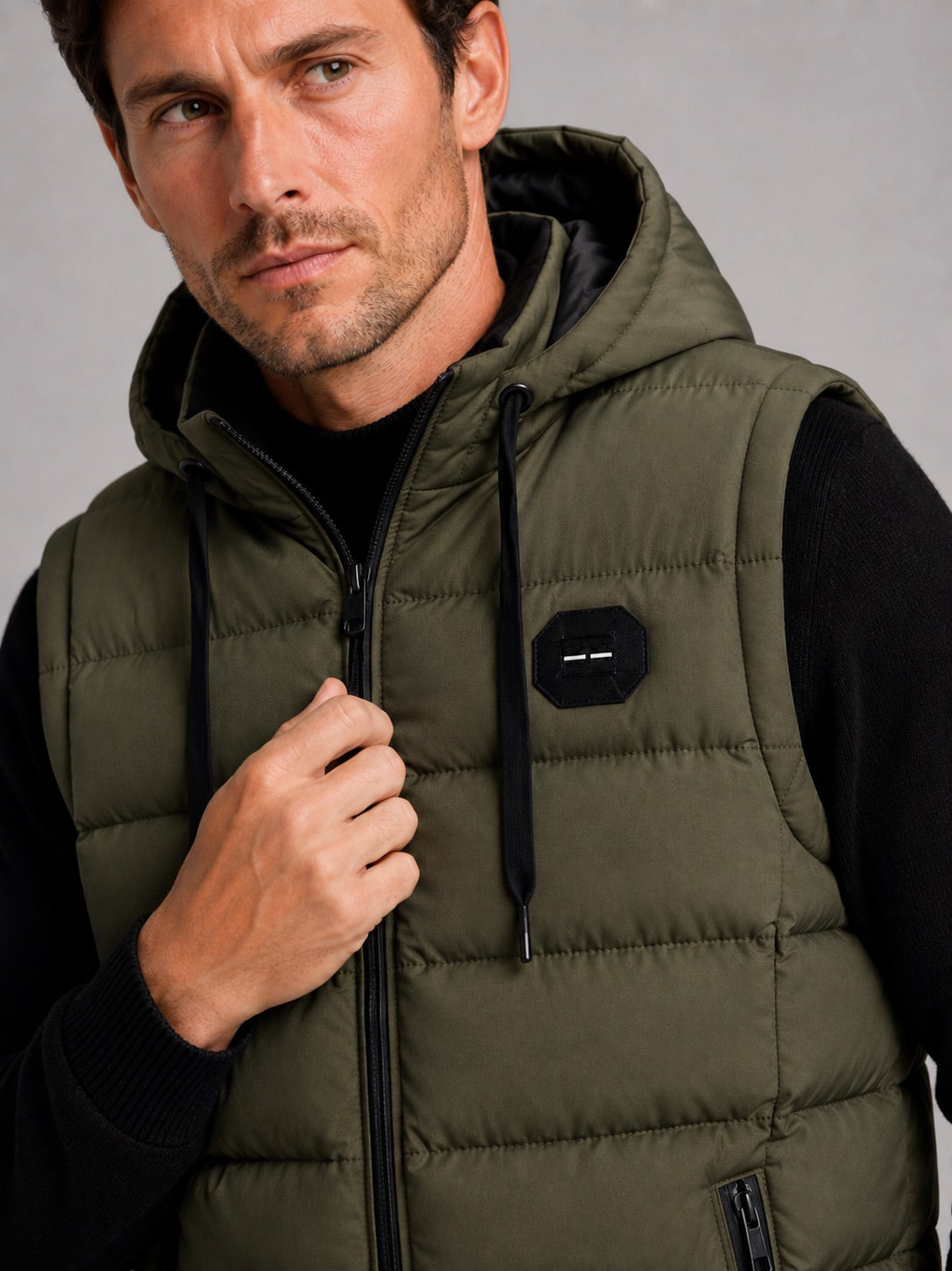Men’s Hooded Puffer Gilet Zip-Up Cotton Padded Thick Warm Autumn Winter Sleeveless Jacket for Casual and Outdoor Wear