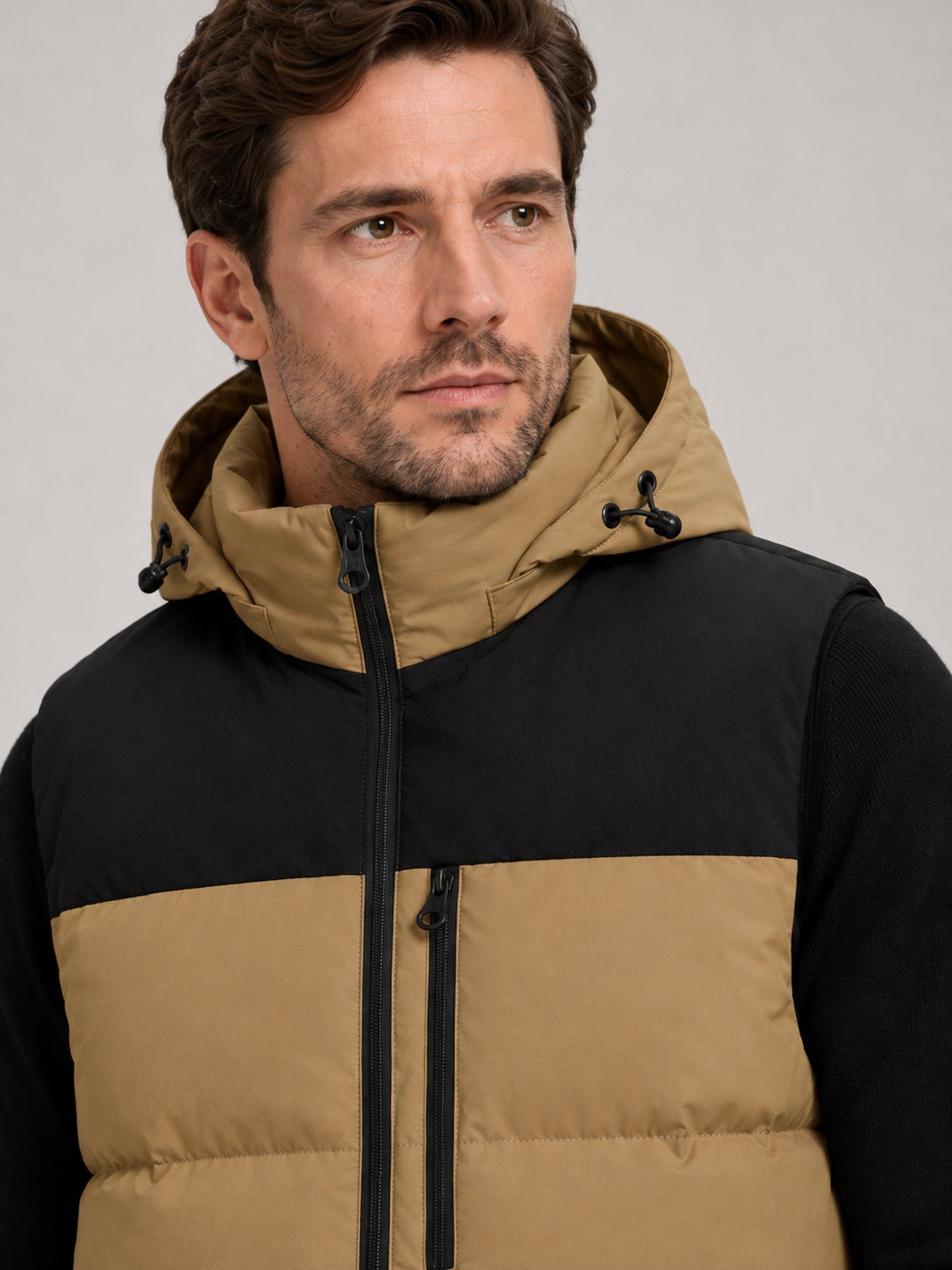 Men’s Hooded Puffer Gilet Windproof Zip-Up Thick Warm Autumn Winter Sleeveless Jacket for Casual and Outdoor Wear