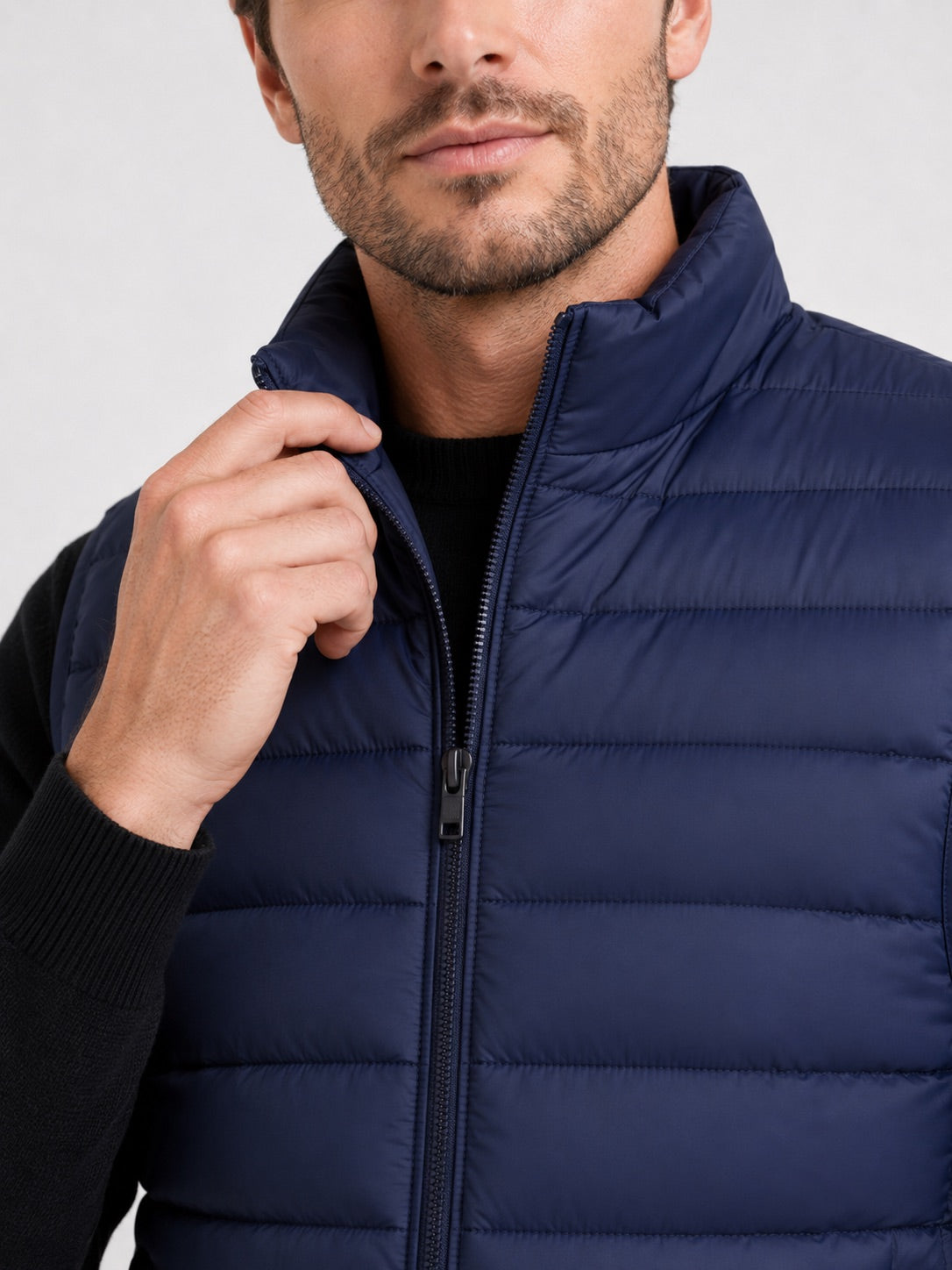 Men’s Down Gilet Thick Warm Zip-Up Windproof Waterproof Winter Puffer Gilet for Outdoor and Everyday Wear