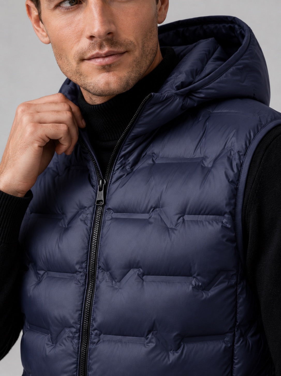 Men’s Hooded Down Gilet Ultralight Windproof Waterproof Winter Puffer Gilet for Outdoor and Everyday Wear