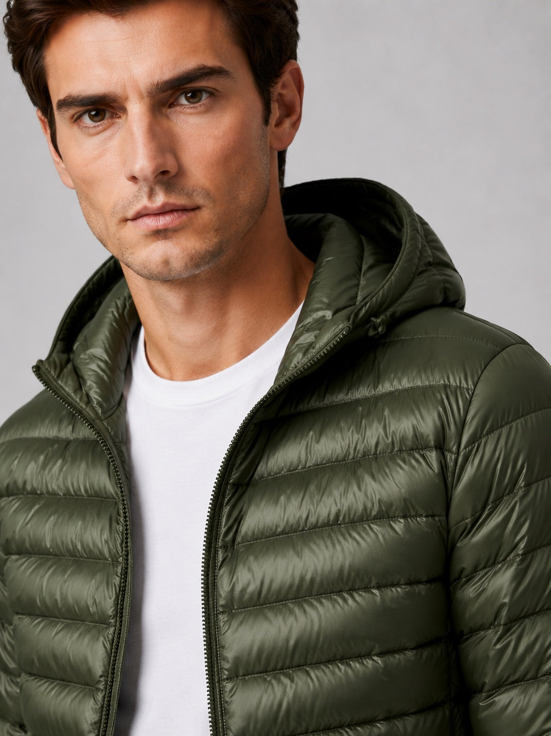 Men’s Lightweight Hooded Down Puffer Jacket Thermal Autumn Winter Coat for Travel and Everyday Wear