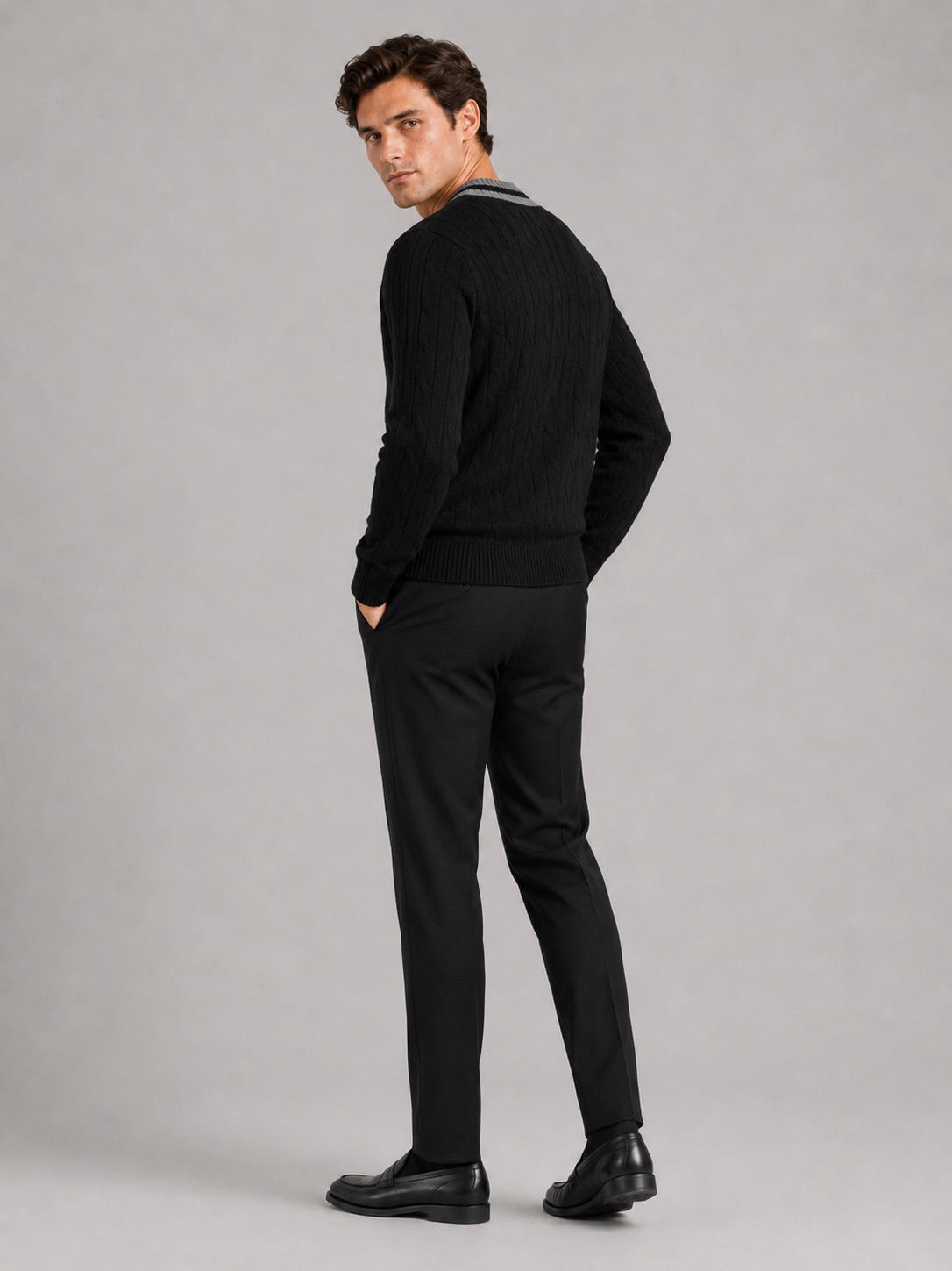 Men’s V-Neck Knit Jumper Breathable Warm Long Sleeve Autumn Winter Pullover for Outdoor Casual and Everyday Wear
