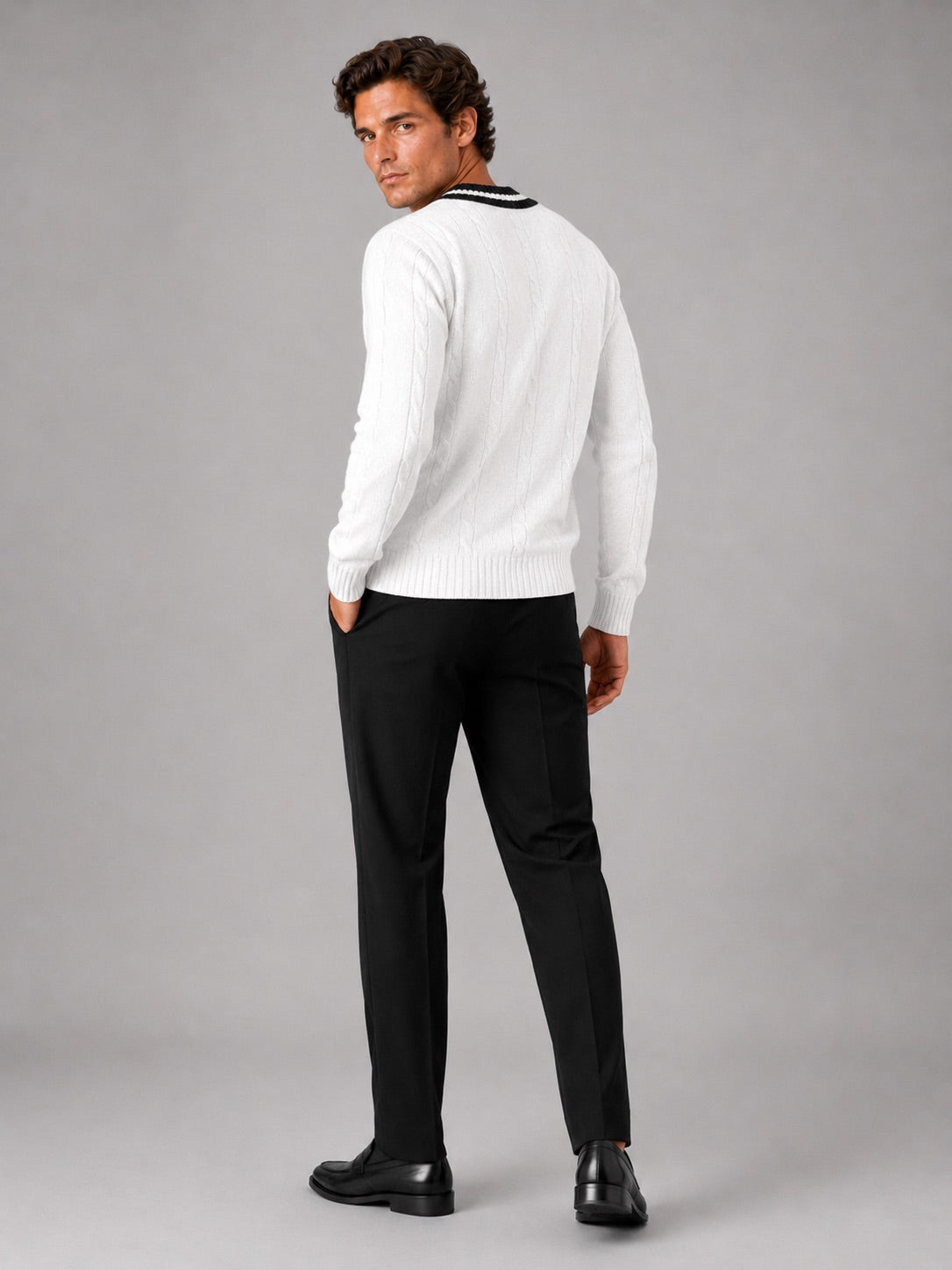 Men’s V-Neck Knit Jumper Breathable Warm Long Sleeve Autumn Winter Pullover for Outdoor Casual and Everyday Wear