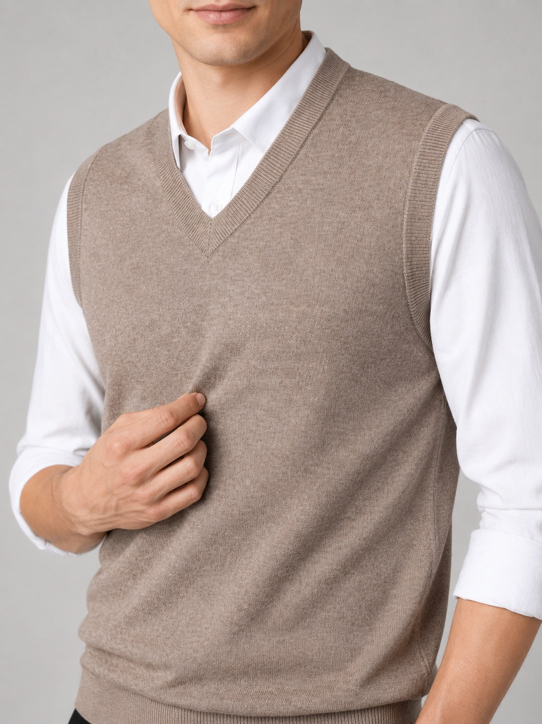 Men’s Sleeveless Jumper V-Neck Solid Colour Knit Autumn Winter Layer for Business Casual and Everyday Wear