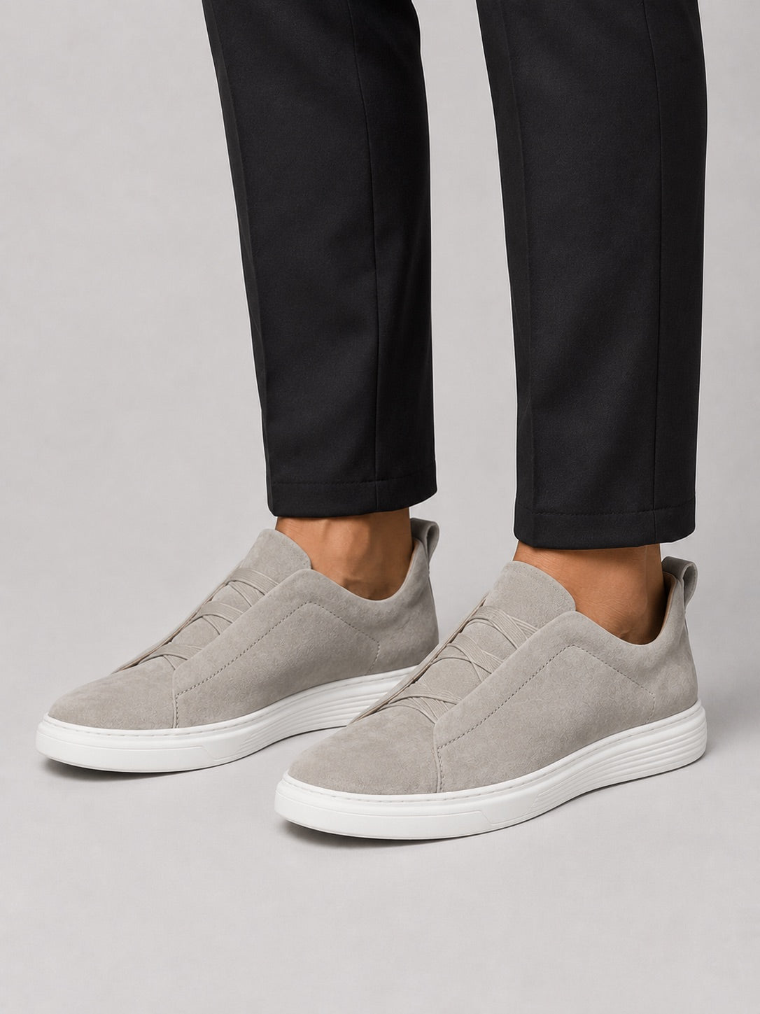Men’s Suede Slip-On Trainers Lightweight Comfortable Casual Summer Shoes for Travel and Everyday Wear