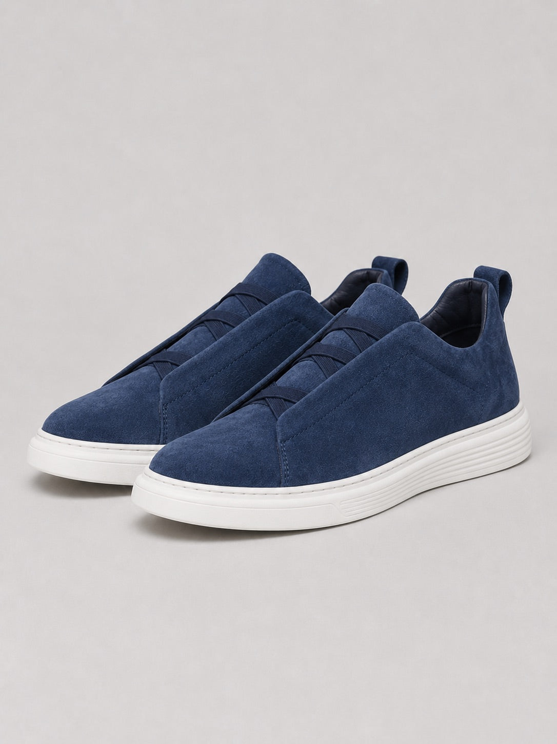 Men’s Suede Slip-On Trainers Lightweight Comfortable Casual Summer Shoes for Travel and Everyday Wear