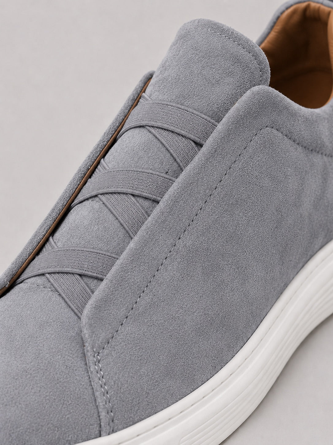 Men’s Suede Slip-On Trainers Lightweight Comfortable Casual Summer Shoes for Travel and Everyday Wear