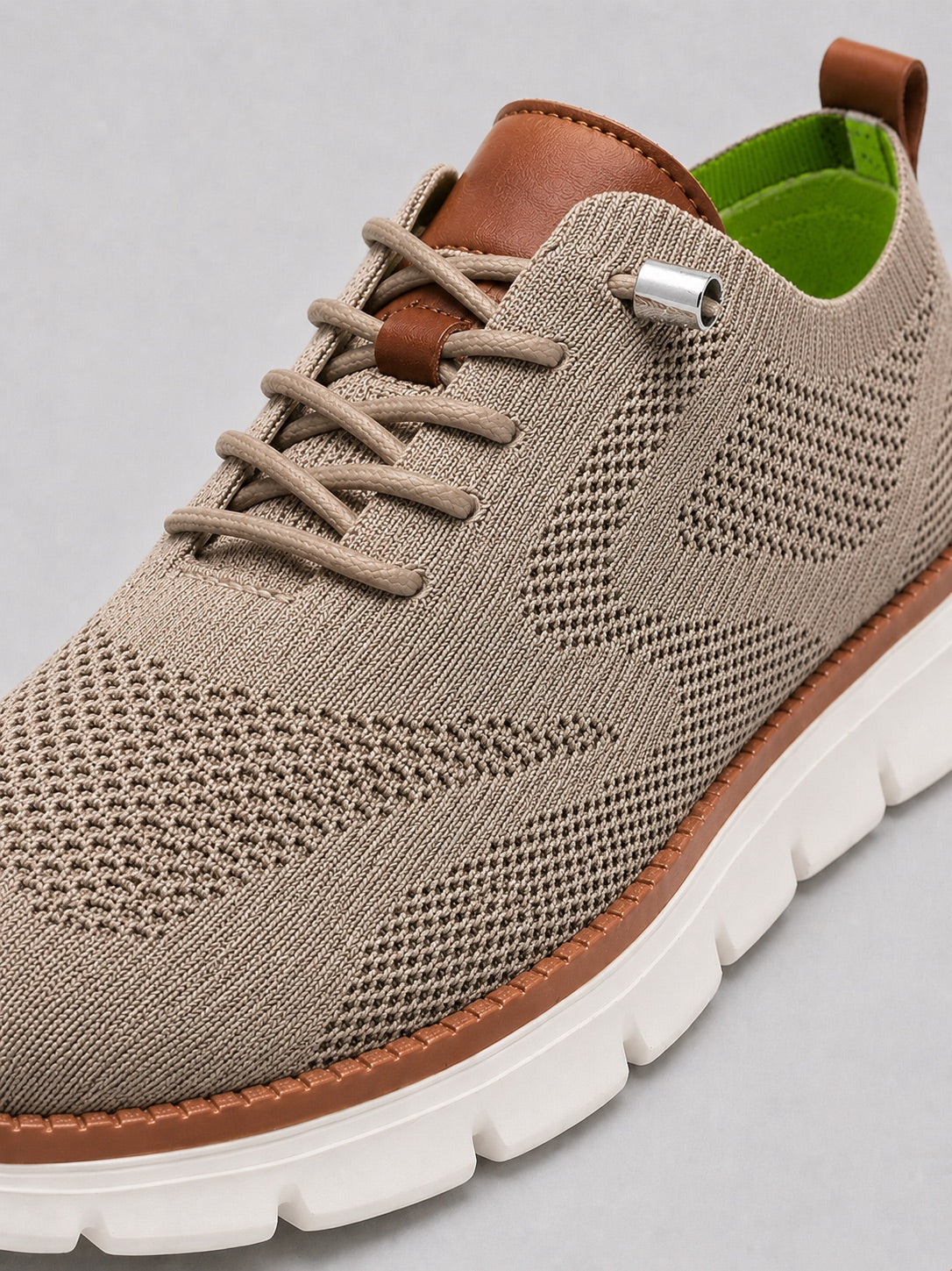 Men’s Mesh Trainers Lightweight Breathable Lace-Up Casual Shoes for Summer Travel and Everyday Wear