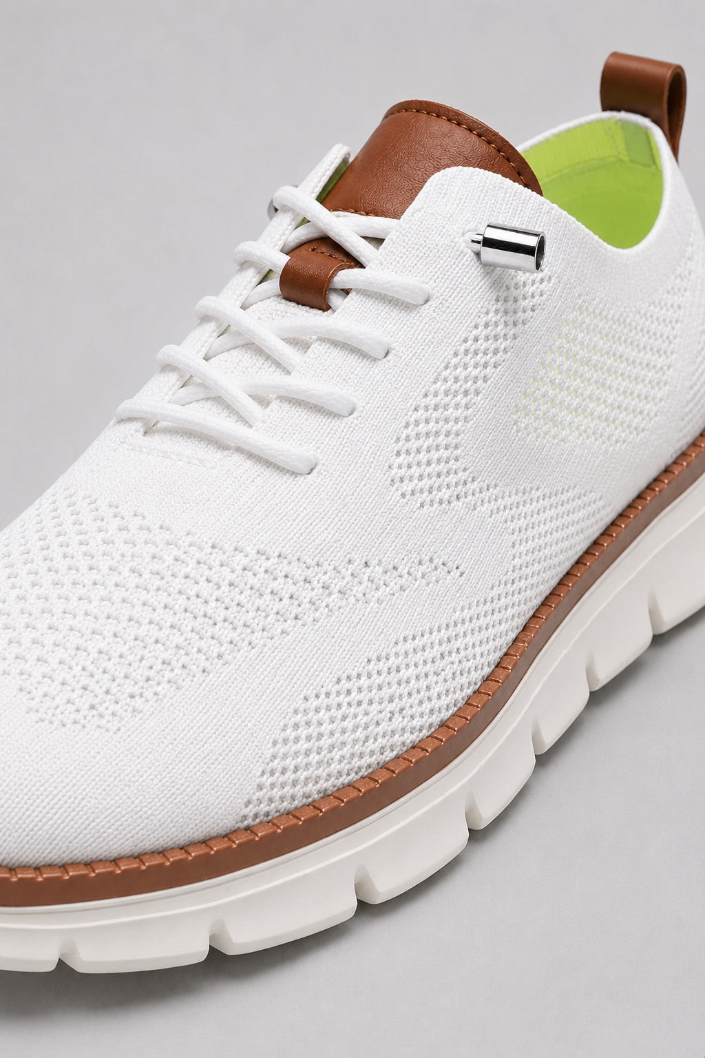 Men’s Mesh Trainers Lightweight Breathable Lace-Up Casual Shoes for Summer Travel and Everyday Wear