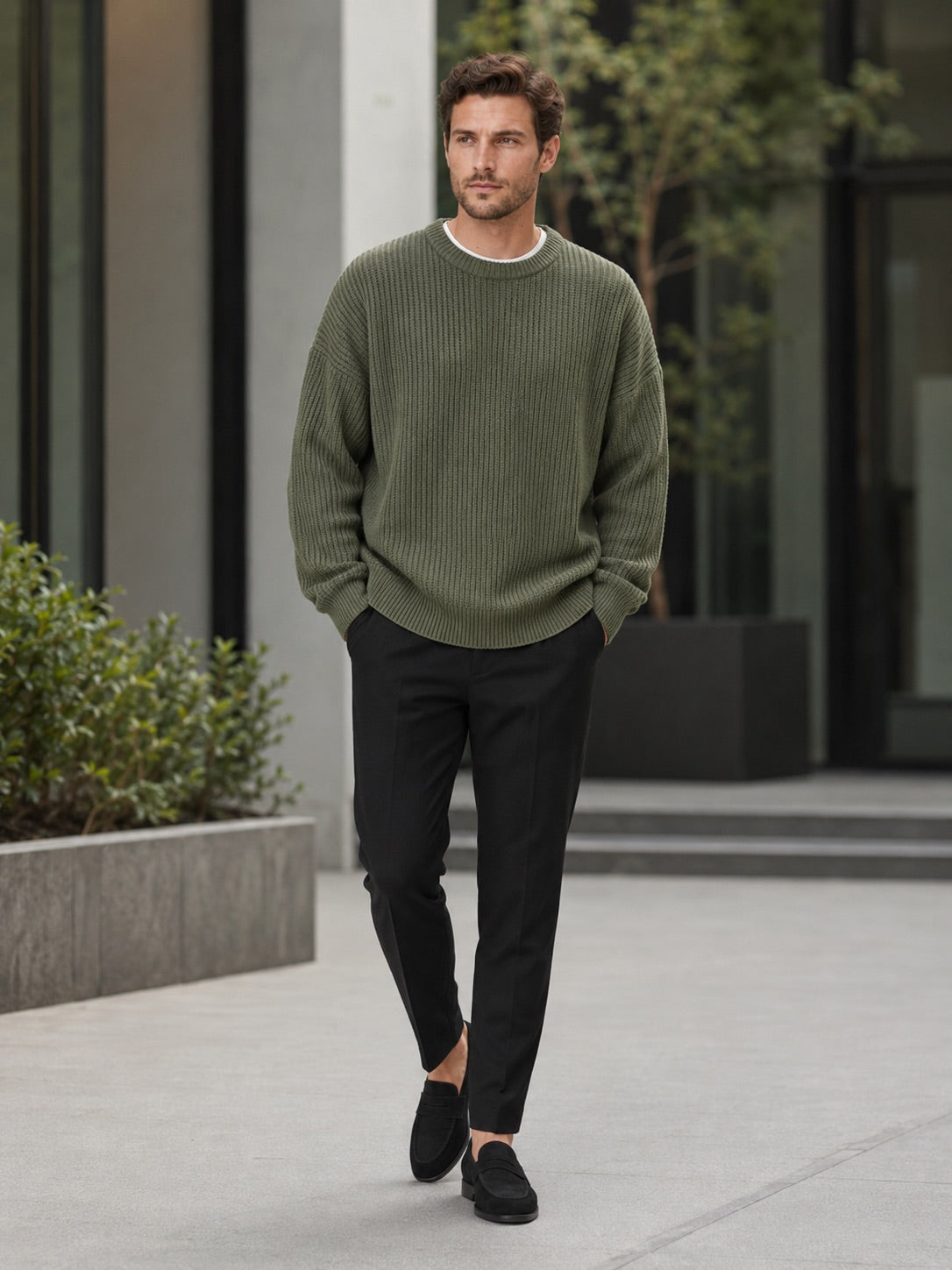 Men’s Crewneck Jumper Loose Fit Solid Colour Autumn Pullover for Business Casual and Everyday Wear