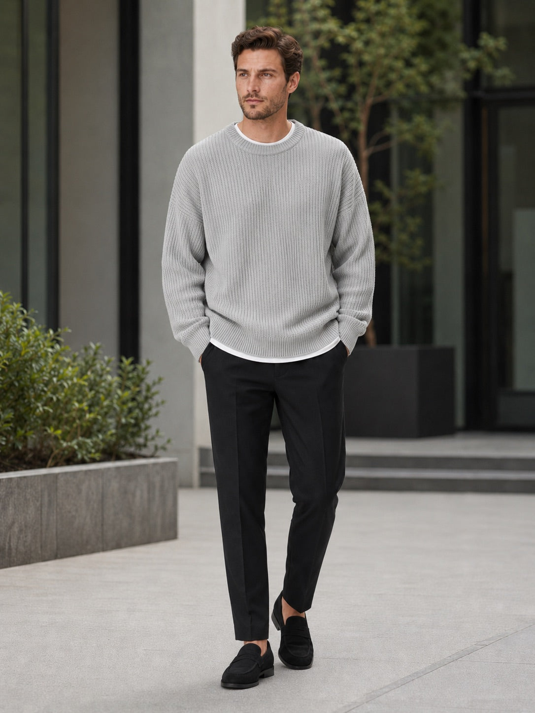 Men’s Crewneck Jumper Loose Fit Solid Colour Autumn Pullover for Business Casual and Everyday Wear
