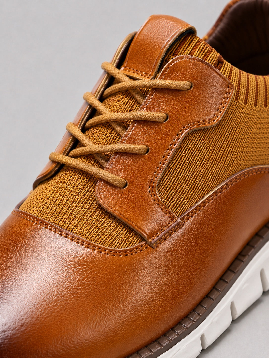 Men’s Comfort Dress Shoes Lace-Up Round Toe Non-Slip Casual Business Shoes for Office and Everyday Wear