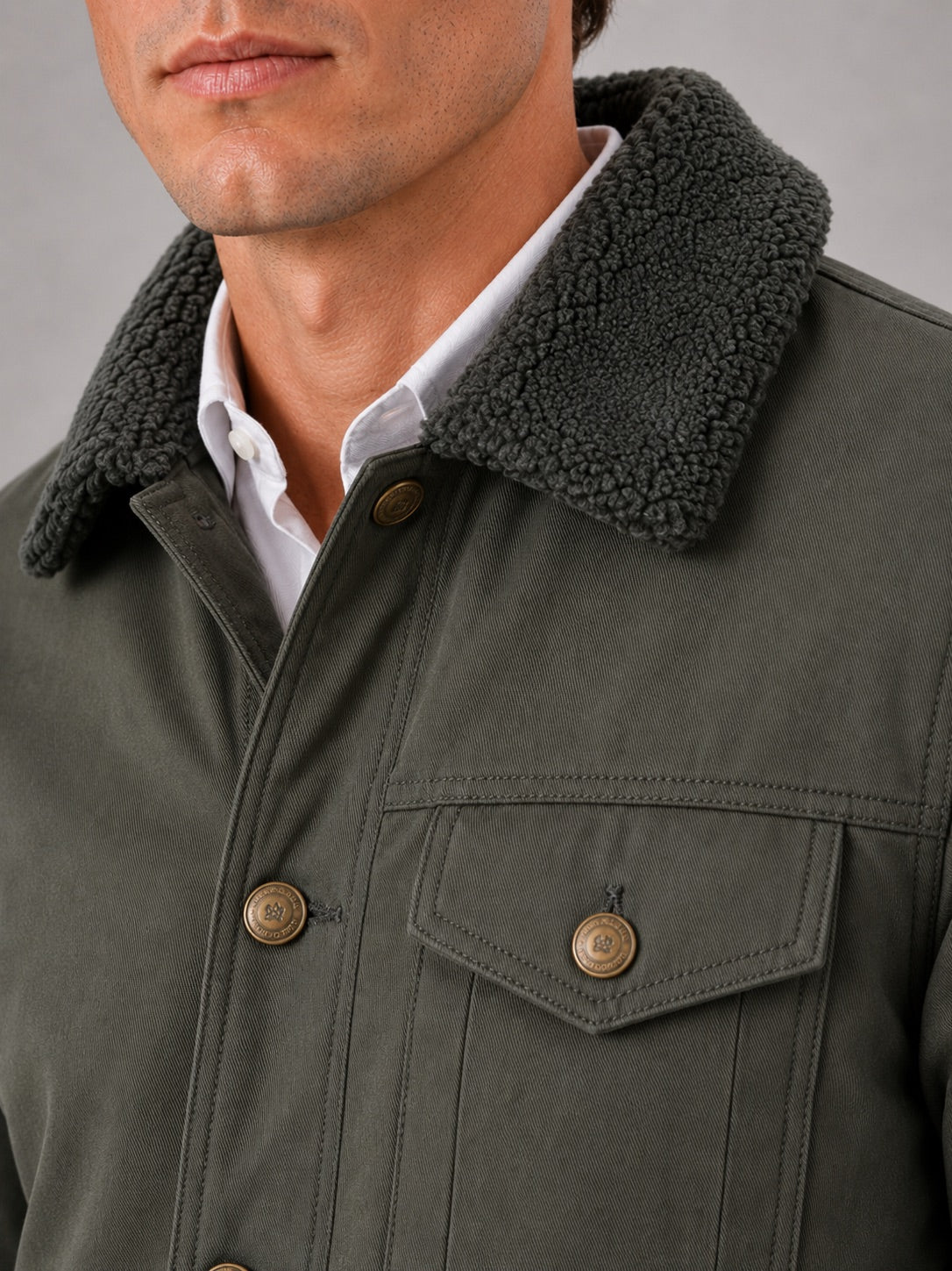 Men’s Fleece Autumn Jacket Thick Warm Windproof Winter Jacket with Fur Collar for Outdoor and Everyday Wear