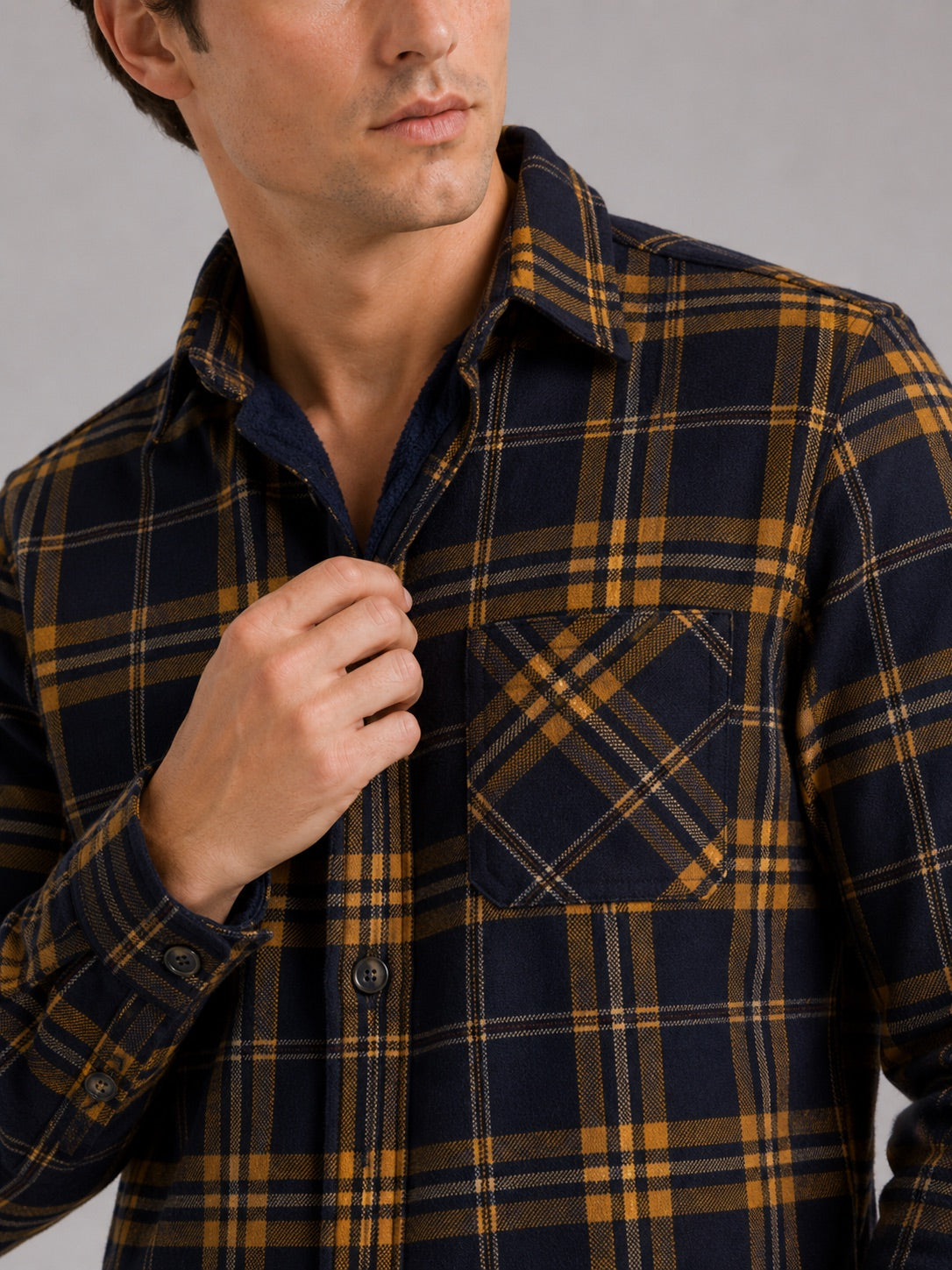 Men’s Flannel Shirt Fleece Lined Check Long Sleeve Thick Autumn Winter Button-Up for Casual and Outdoor Wear