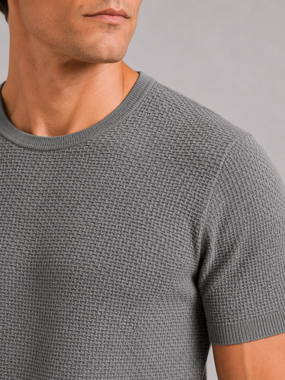 Men’s Mesh Crew Neck T-Shirt Breathable Lightweight Stretch Summer Top for Casual and Everyday Wear