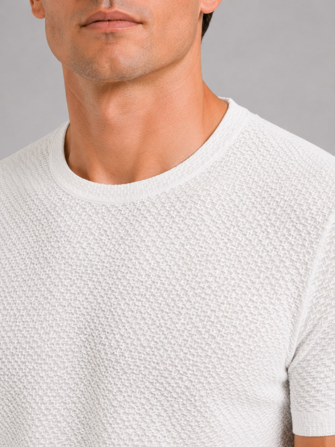 Men’s Mesh Crew Neck T-Shirt Breathable Lightweight Stretch Summer Top for Casual and Everyday Wear