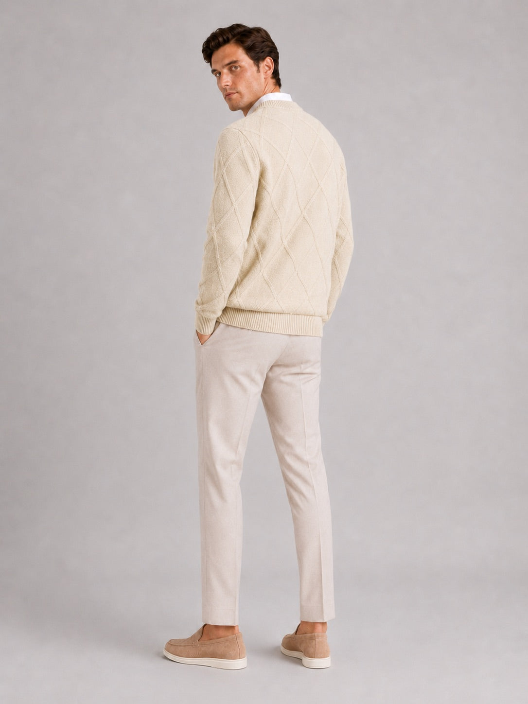 Men’s Cable Knit Jumper Crew Neck Loose Fit Warm Autumn Winter Pullover for Casual and Everyday Wear
