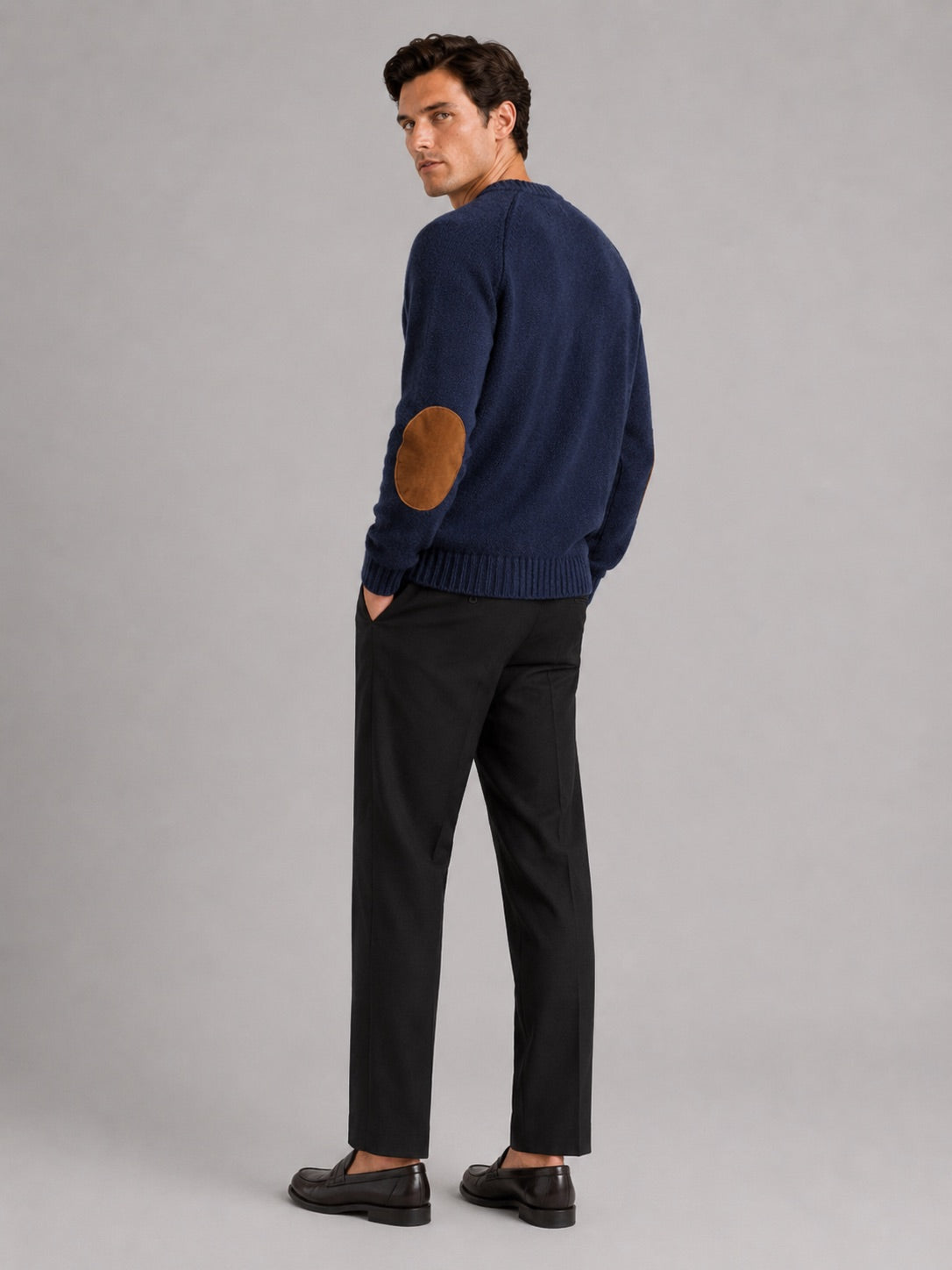 Men’s Crew Neck Wool Knit Jumper Thick Loose Fit Autumn Winter Pullover for Casual and Everyday Wear