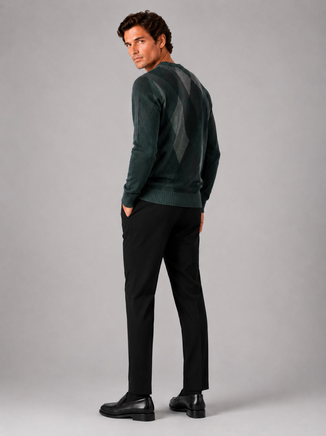 Men’s Check V-Neck Knit Jumper Long Sleeve Autumn Pullover for Business Casual and Everyday Wear
