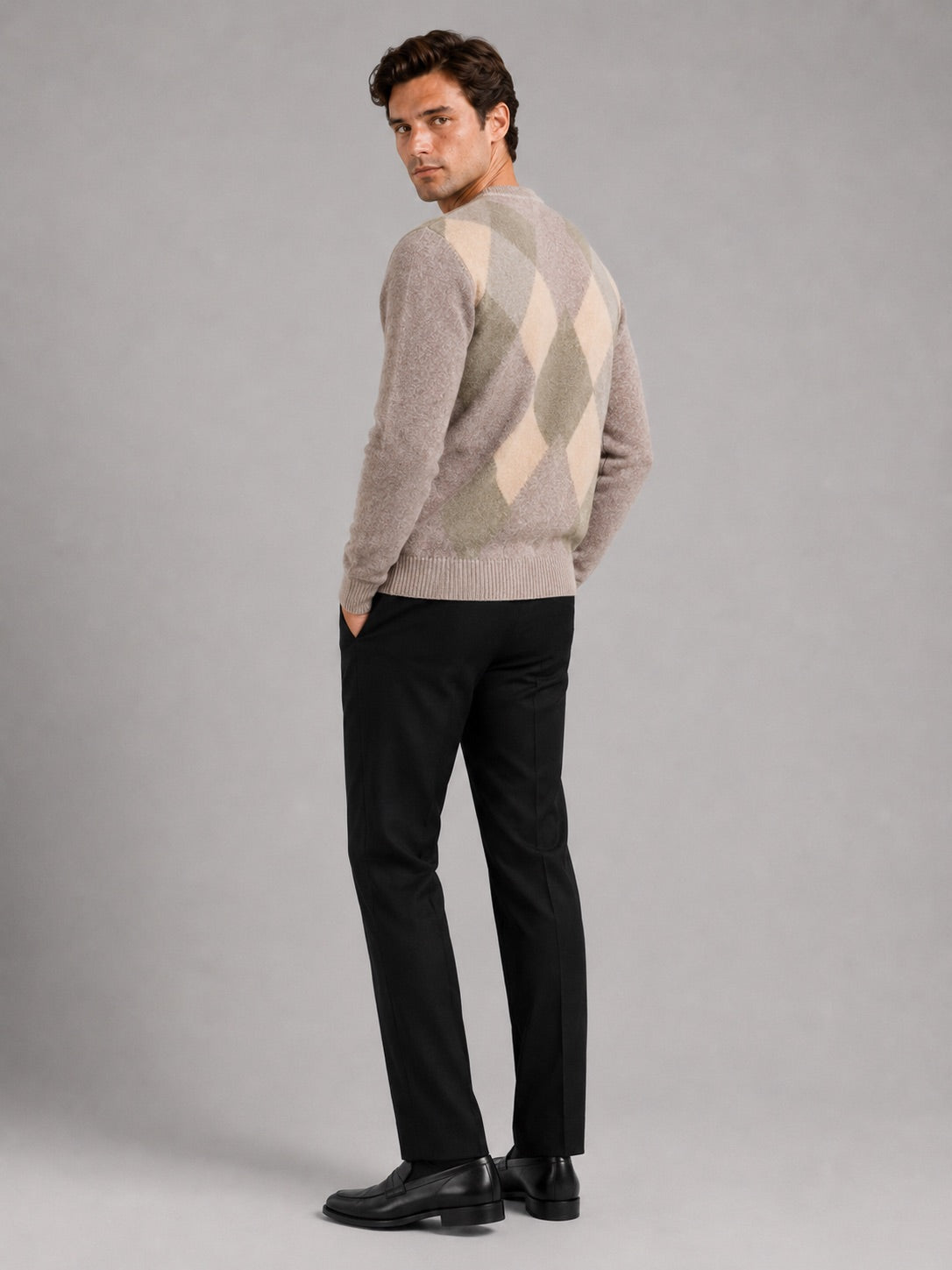 Men’s Check V-Neck Knit Jumper Long Sleeve Autumn Pullover for Business Casual and Everyday Wear
