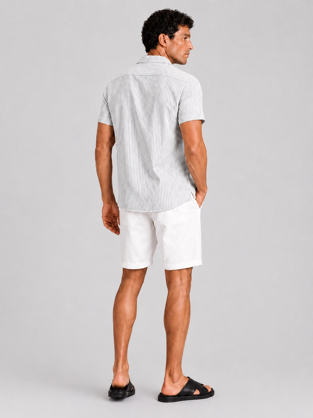 Men’s Seersucker Striped Short Sleeve Shirt Lightweight Breathable Summer Button-Up for Vacation and Casual Wear